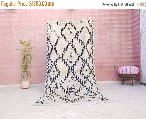 Vintage Berber Azilal Rug, Handmade Moroccan Geometric Rug (4.1x8.5 ft)