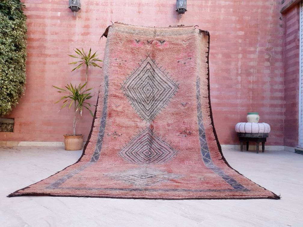 Vintage Moroccan Rug 5.6x10.3 Blush pink Gorgeous Boujaad rug, large boujad rug, blush bedroom rug, large area rug