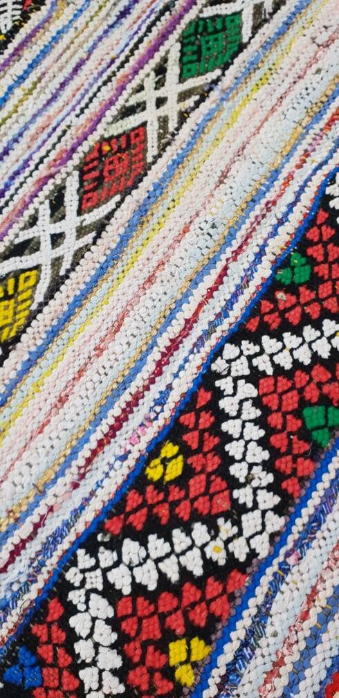 Vintage Moroccan Kilim Runner Rug, Handwoven Berber Wool (2.9x8.7 ft)