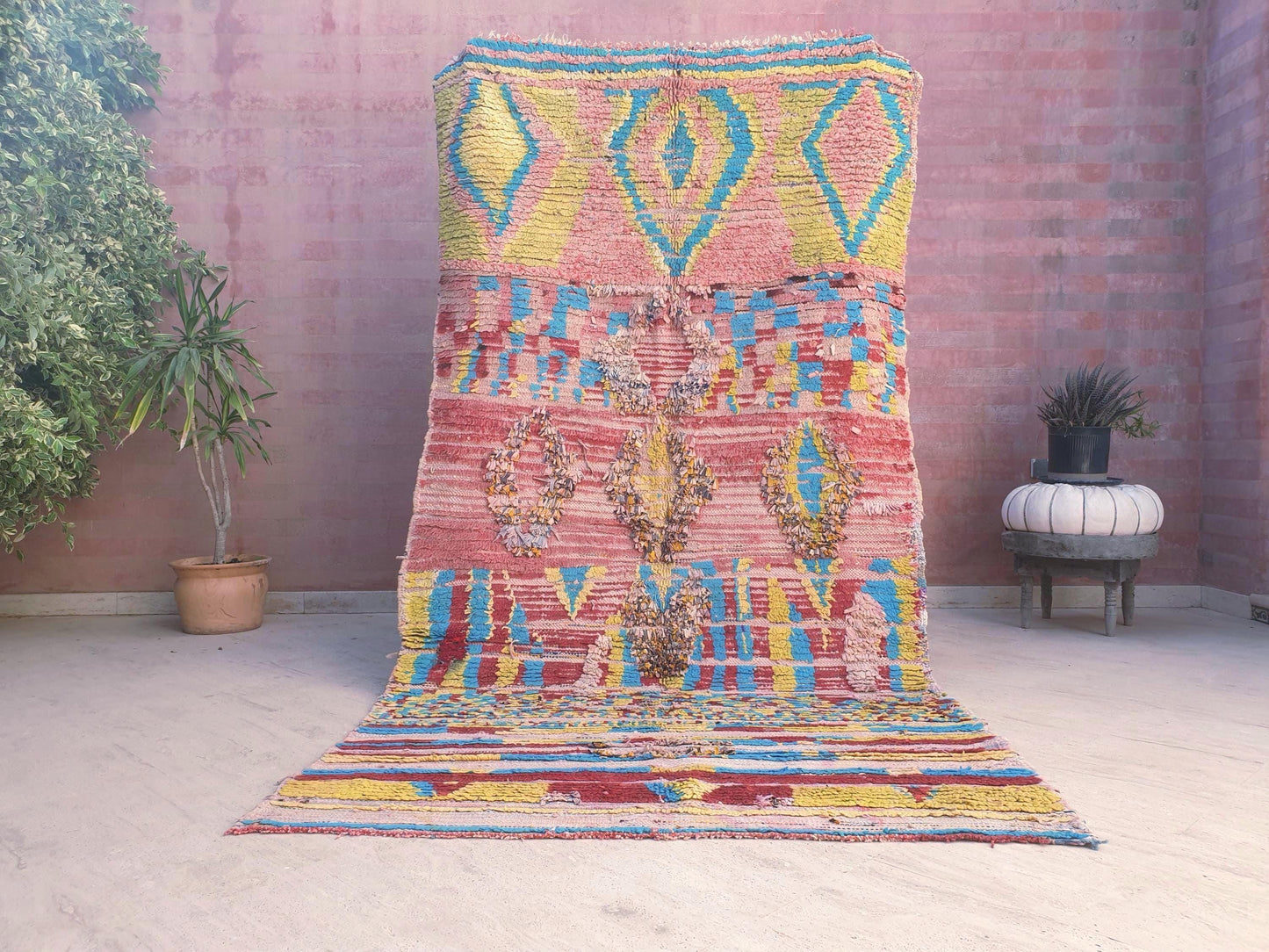 Gorgeous Vintage Moroccan Art Rug, Tribal Boujaad Rug 4.7x9 ft