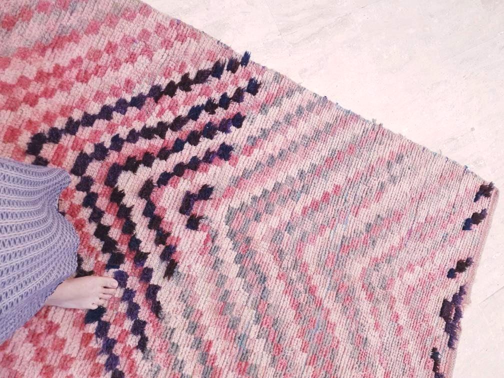 Vintage Moroccan Rug 3.8x7.5 Gorgeous Blush Boujaad rug, Unique area Rug, checkered bedroom rug, living room rug
