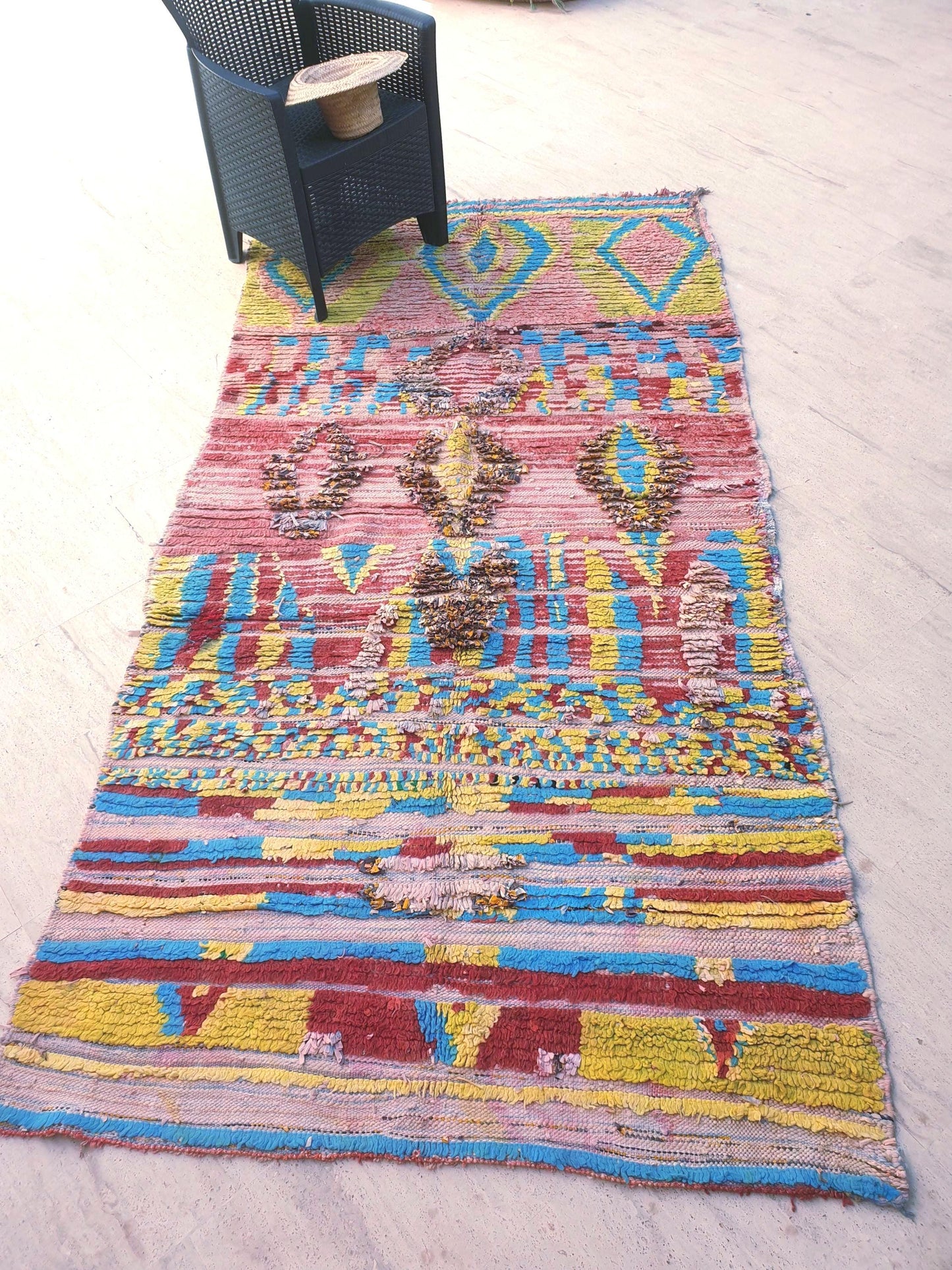 Gorgeous Vintage Moroccan Art Rug, Tribal Boujaad Rug 4.7x9 ft
