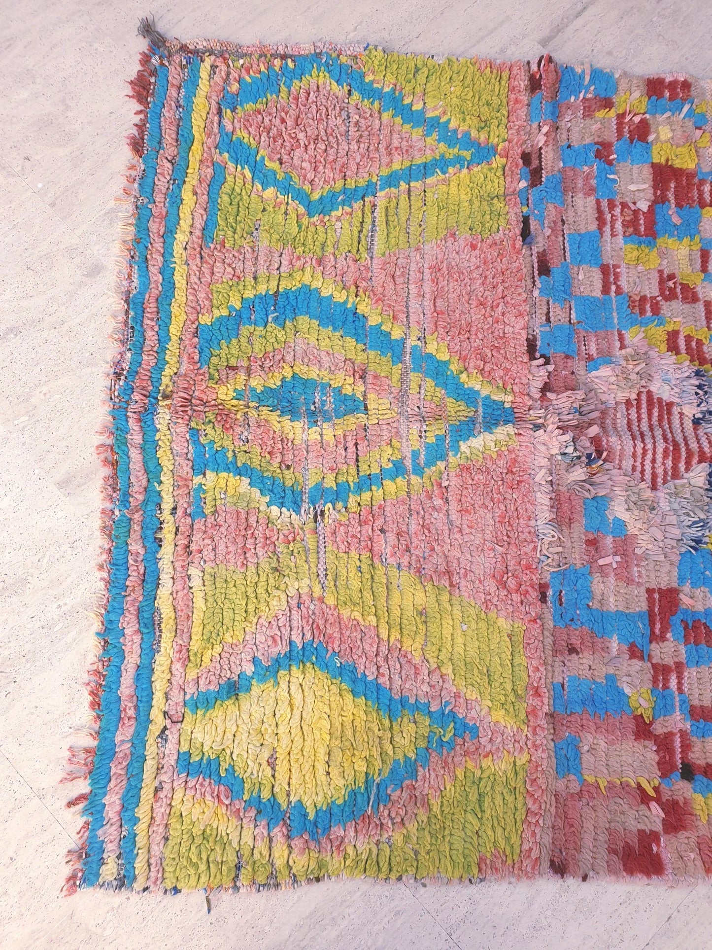 Gorgeous Vintage Moroccan Art Rug, Tribal Boujaad Rug 4.7x9 ft