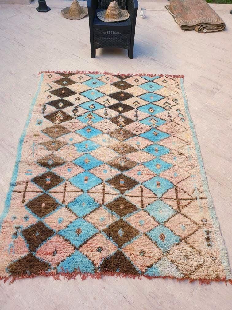 Vintage Moroccan Rug 5.6x7.5 Stunning Blush Peach Blue Boujaad rug Geometric boujad rug, Moroccan rug | Pastels carpet
