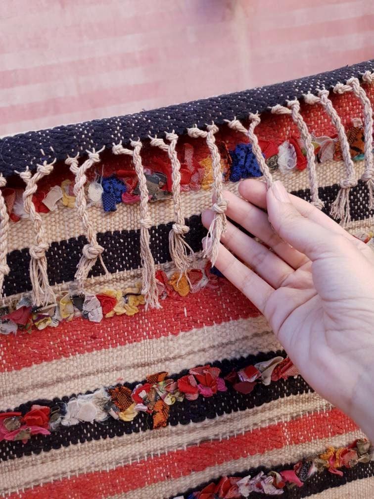 Vintage Moroccan Rug 4.1x6.2  Beautiful Unique berber kilim rug, embroidery like woven wool flatweave rug with boucherouite knots
