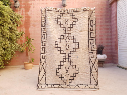 Vintage Moroccan Azilal Rug 3.8x5.7 Minimalist Tribal Rug, Handmade Wool Rug, Neutral Ivory Black Rug, Moroccan geometric rug