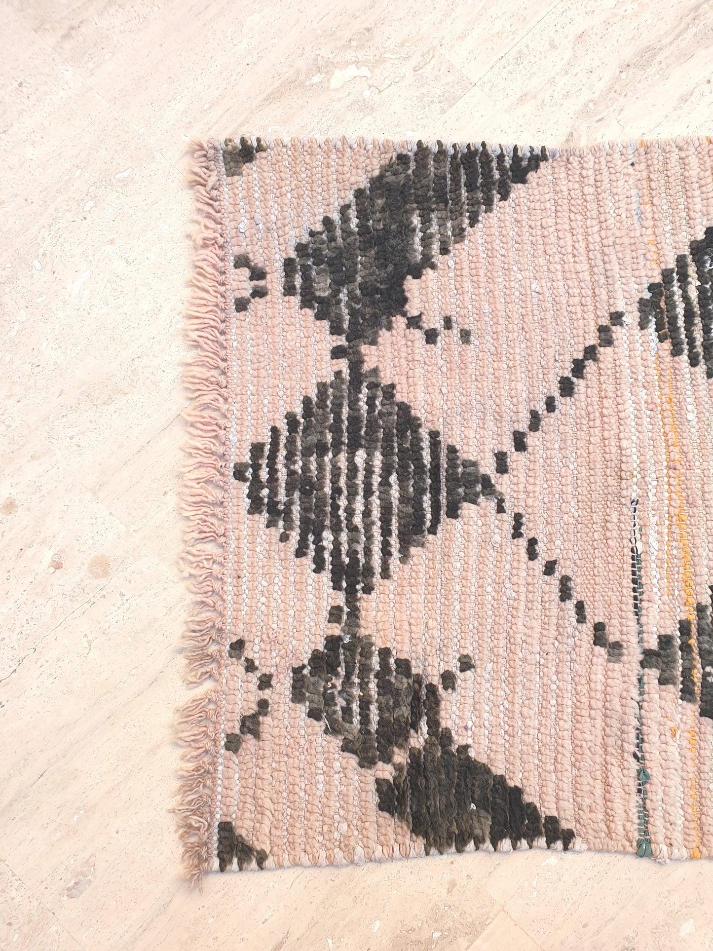 Vintage Moroccan Rug, Stunning Peach & Brown boujaad runner, 2.5x6.2  accent rug, Handwoven Moroccan hallway rug, geometric  accent rug