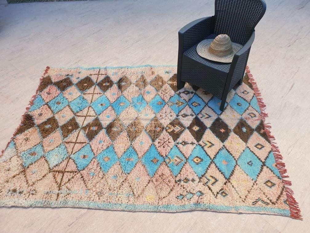 Vintage Moroccan Rug 5.6x7.5 Stunning Blush Peach Blue Boujaad rug Geometric boujad rug, Moroccan rug | Pastels carpet