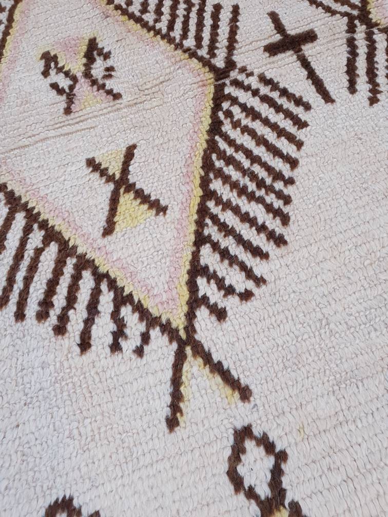 Vintage Moroccan Azilal Rug, Berber Bedroom Living Room Rug (4.5x9.3 ft)