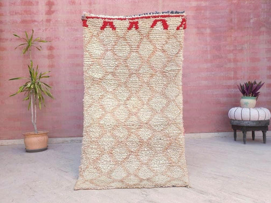 Vintage Moroccan Rug 3x5.6 Super Pretty vintage Berber Wool Rug, Peach Eggshell  Geometric boujaad berber rug, artistic Red accent rug