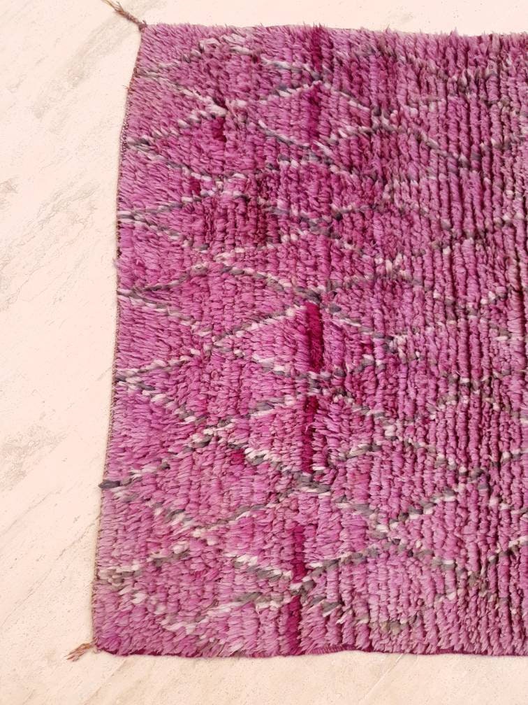 Vintage Moroccan Rug 3.5x6.2 Gorgeous Purple Boujaad rug, Tribal rug, Unique rug,  purple wool rug boujaad Wool rug