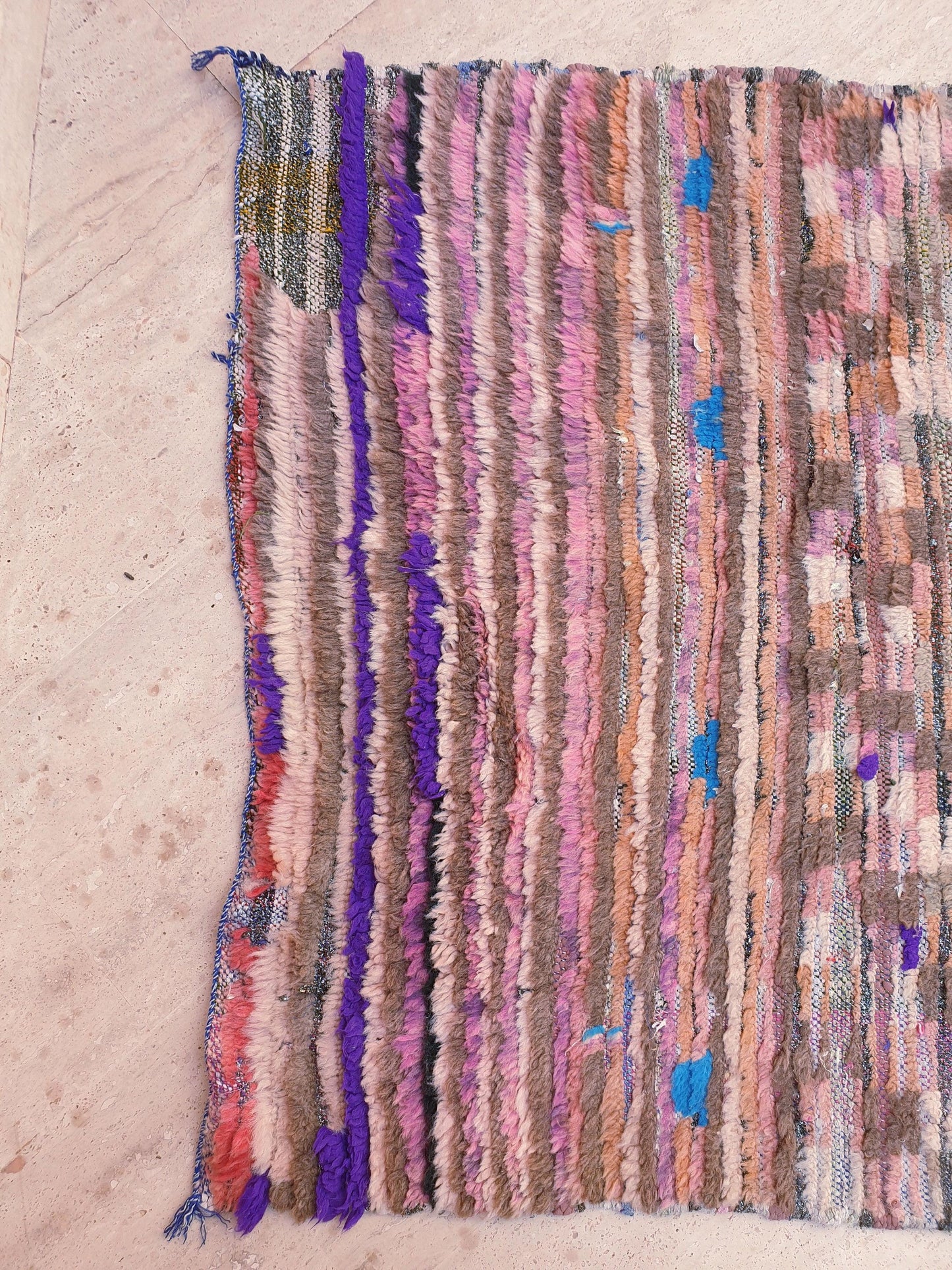 Vintage Moroccan rug 3.3x10 Gorgeous Blush earth tones Checkered rug | Pinl Brown Boujaad rug, boujad statement piece