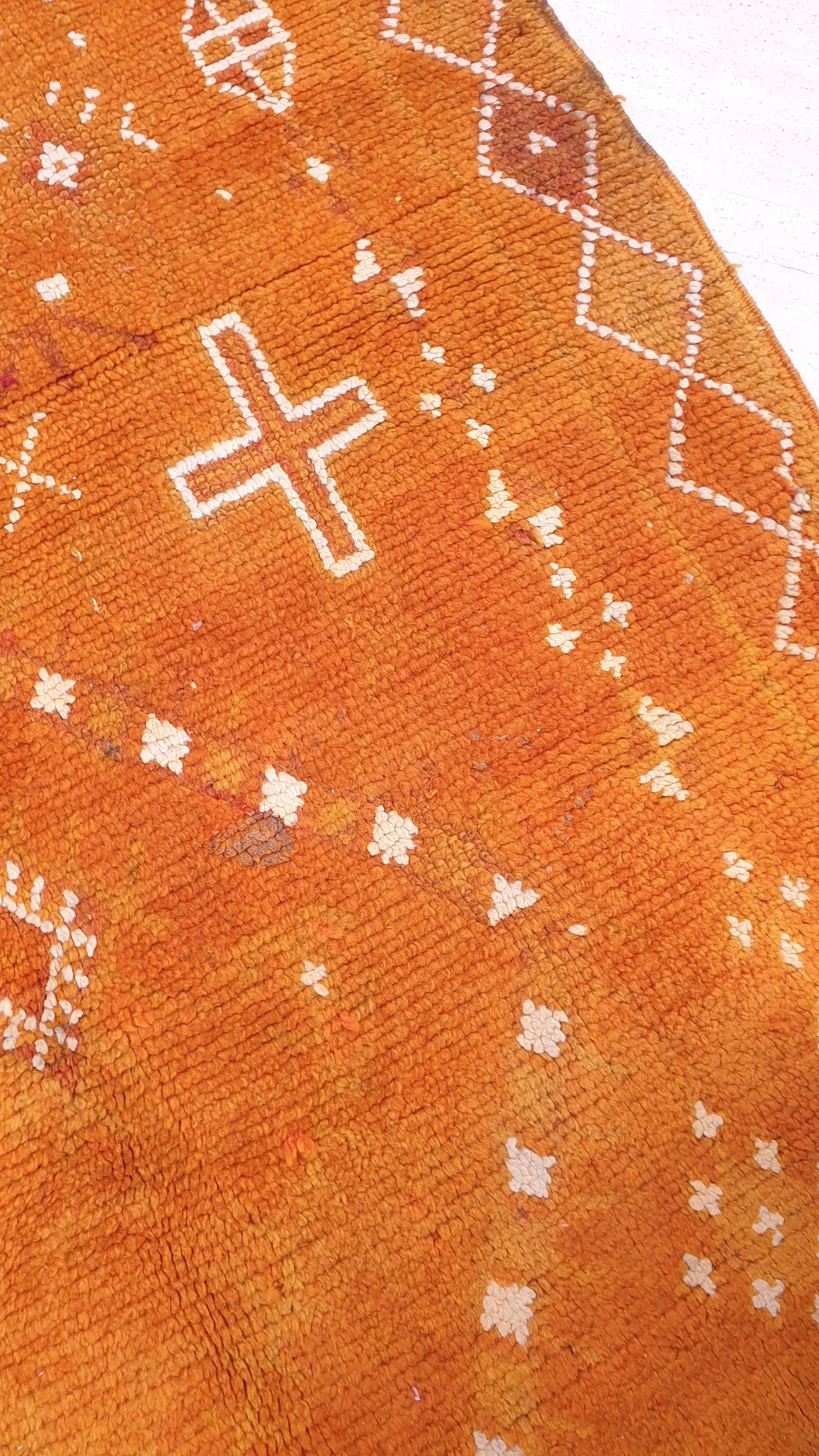 Stunning Vintage moroccan rug 3.8x7.8 Saffron Berber rug,  Curcuma vintage boujaad rug, unique tribal rug