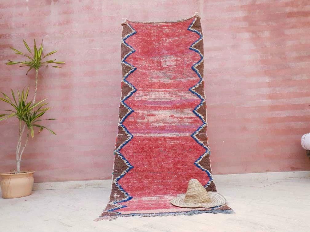 Vintage Moroccan Rug 2.9x7.2 blush red Boujaad rug Unique runner Rug, bedroom rug, living room rug pink accent rug