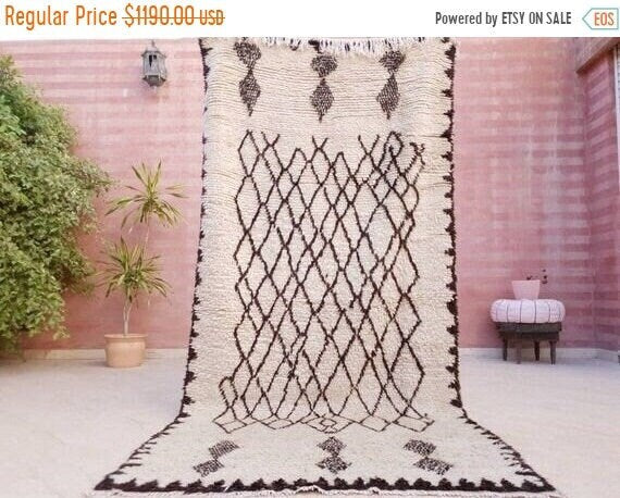 Vintage Moroccan rug 4.1x8.5 Azilal rug | Precious Vintage berber wool rug | Handmade carpet