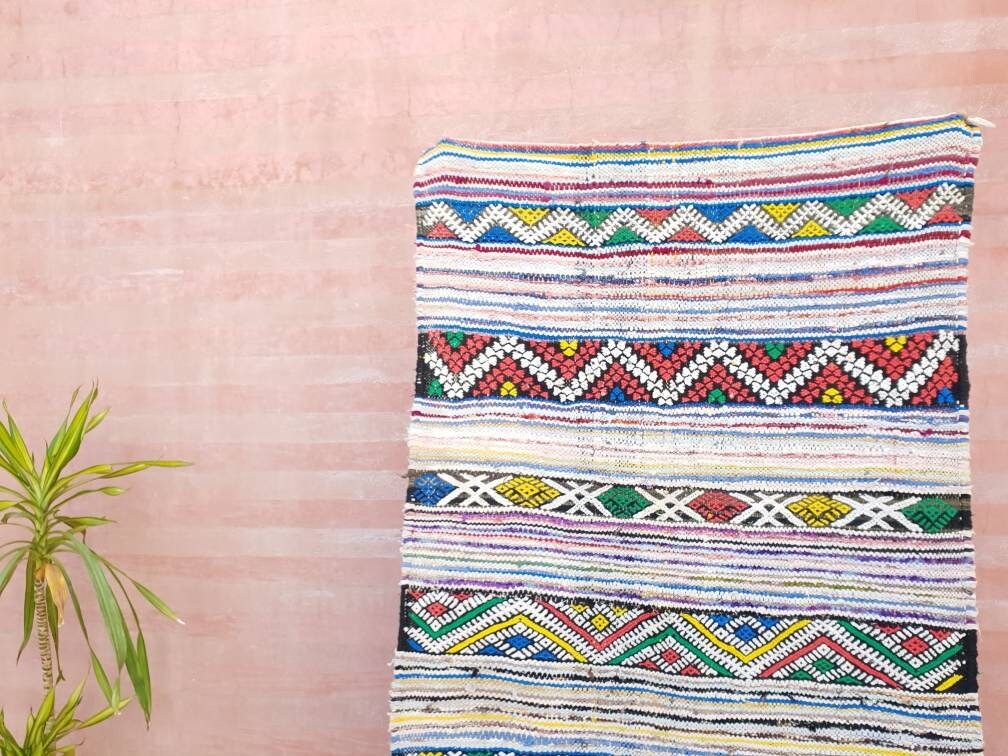 Vintage Moroccan Kilim Runner Rug, Handwoven Berber Wool (2.9x8.7 ft)