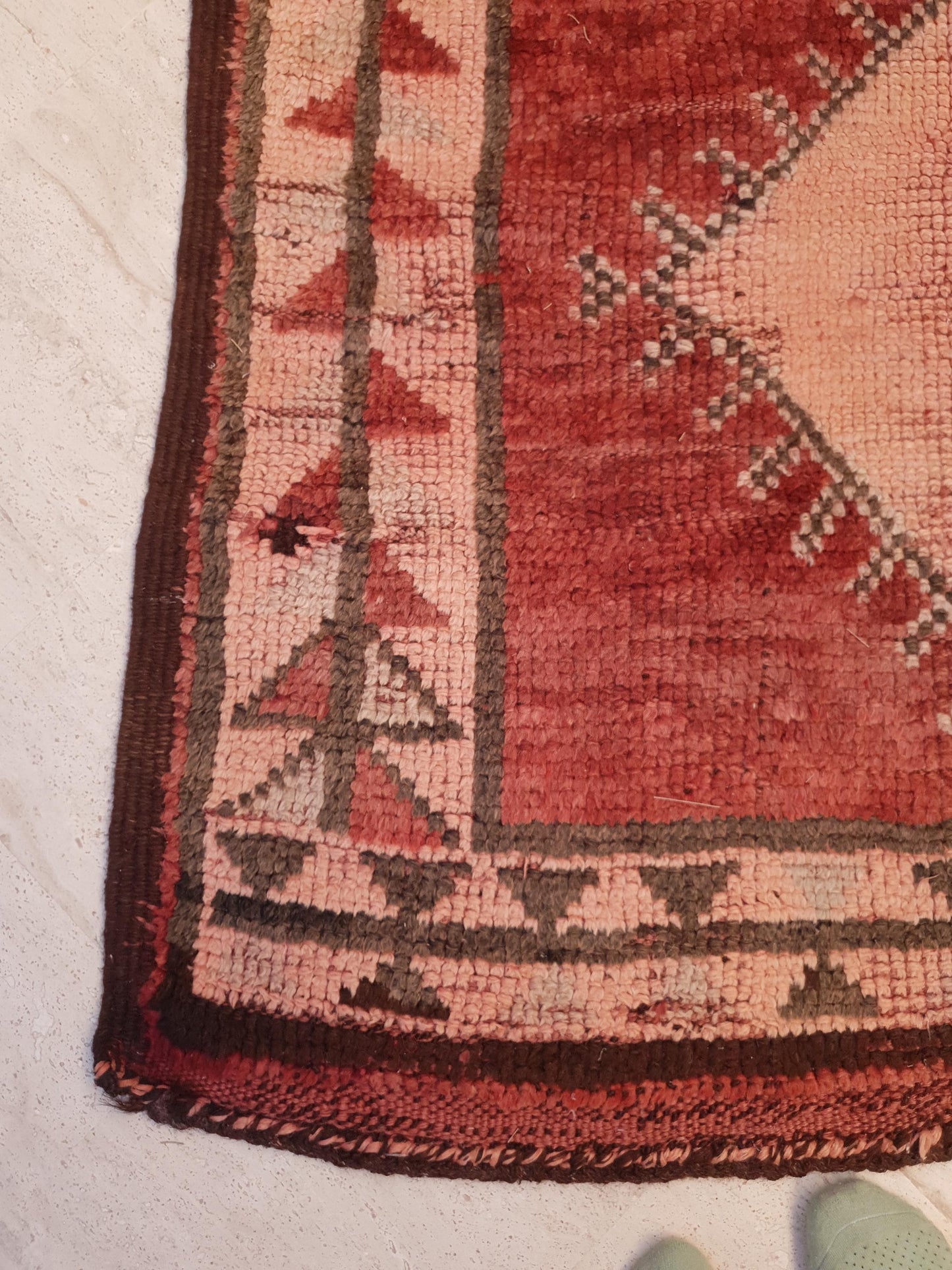 Vintage Moroccan Rug, Rare Terra Rose Boujaad Runner, 4.1x8.7 ft earthy pink & clay hallway rug, Handmade tribal diamond rug, One-of-a-kind