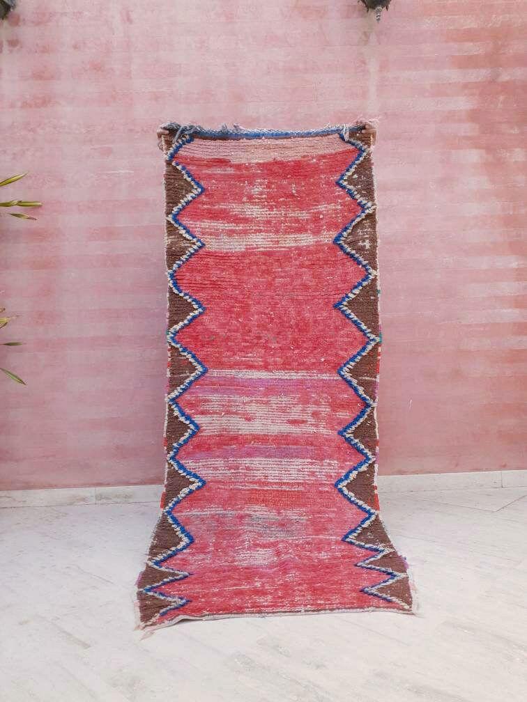 Vintage Moroccan Rug 2.9x7.2 blush red Boujaad rug Unique runner Rug, bedroom rug, living room rug pink accent rug