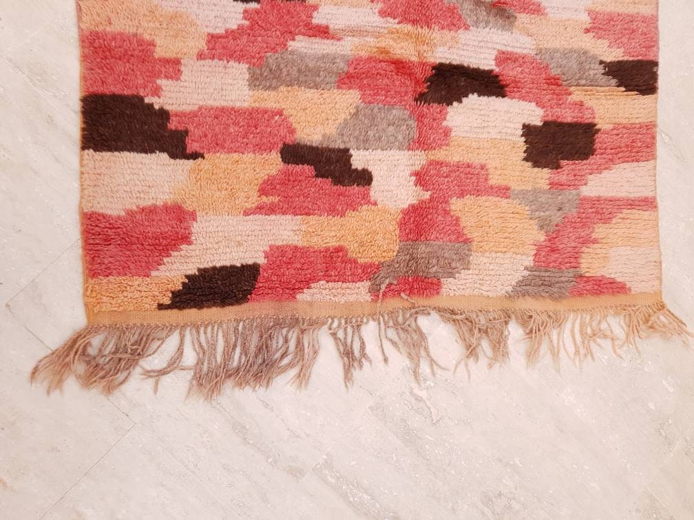 Vintage Moroccan rug 4.1x10.5 Stunning Boujaad rug, Checkered Boujad Rug, blush warm tones muted rug  living room rug