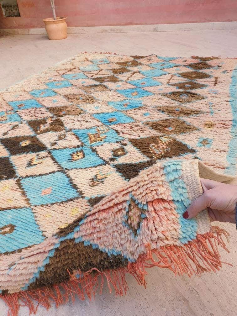 Vintage Moroccan Rug 5.6x7.5 Stunning Blush Peach Blue Boujaad rug Geometric boujad rug, Moroccan rug | Pastels carpet