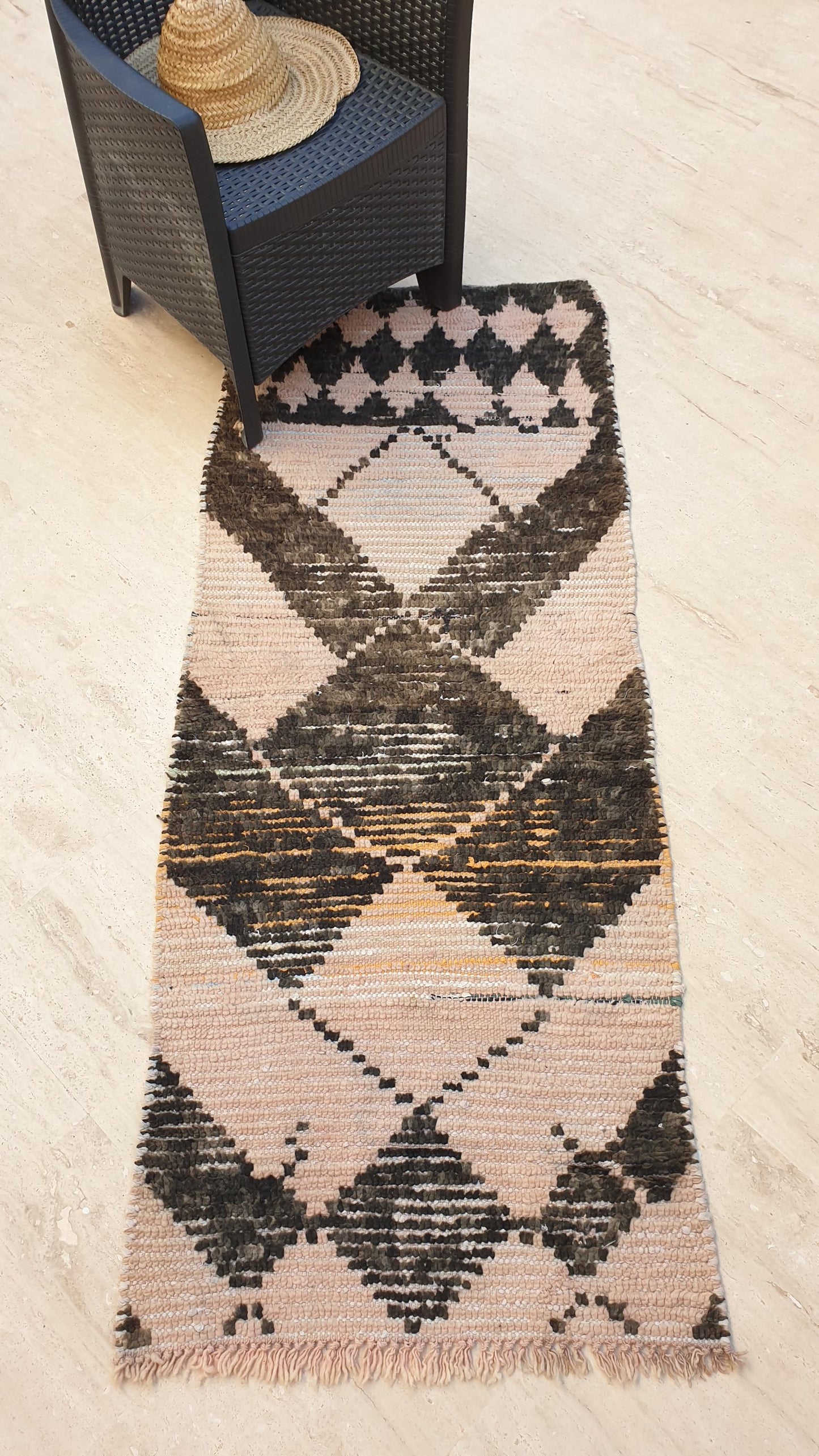Vintage Moroccan Rug, Stunning Peach & Brown boujaad runner, 2.5x6.2  accent rug, Handwoven Moroccan hallway rug, geometric  accent rug