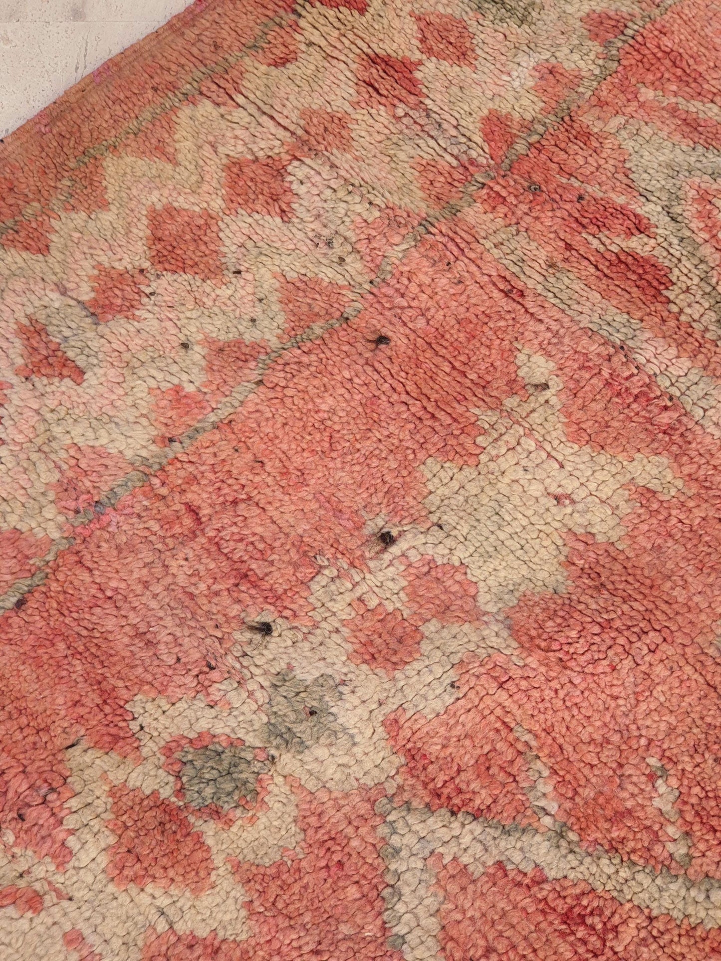 Vintage Moroccan Boujaad Rug, 5.6x10.7 ft Peach Terracotta & Eggshell Tones, Large Handwoven Berber Rug